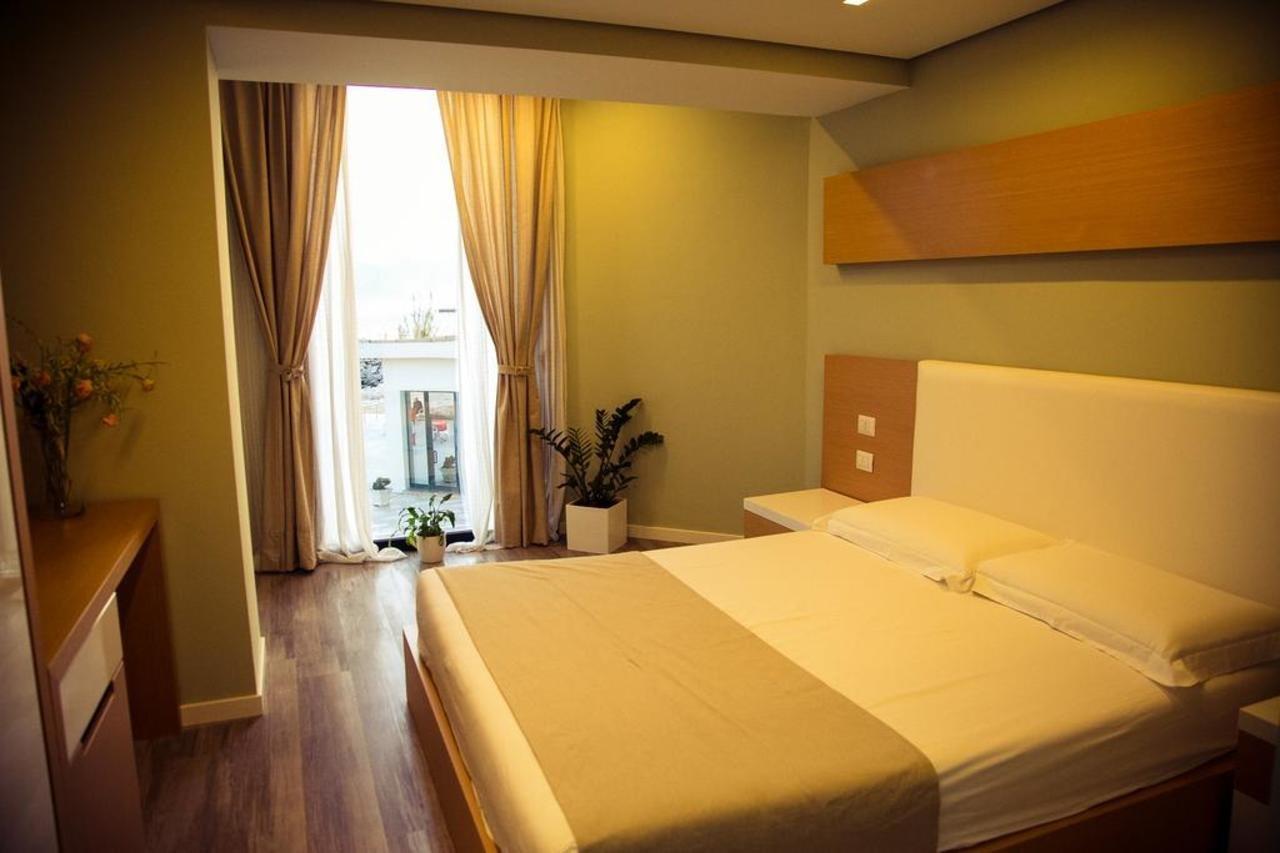 Vlorë Hotel Bologna מראה חיצוני תמונה