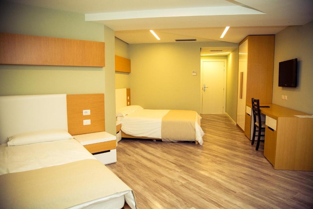 Vlorë Hotel Bologna מראה חיצוני תמונה