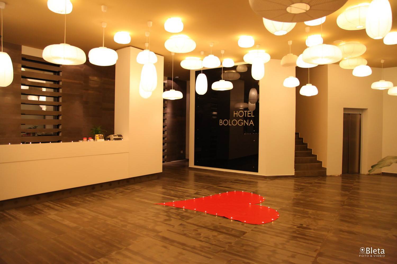 Vlorë Hotel Bologna מראה חיצוני תמונה